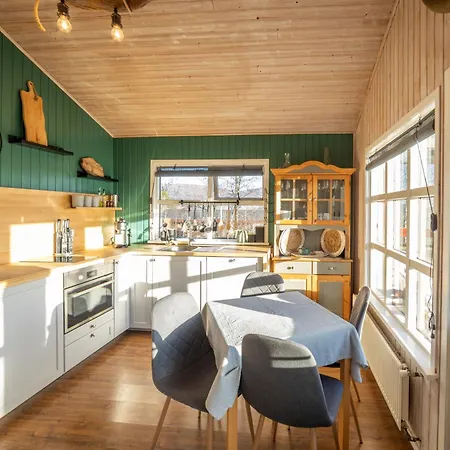 Selith Cottage - Traditional Icelandic Summerhouse With Hot Tub Laugarvatn Exterior photo